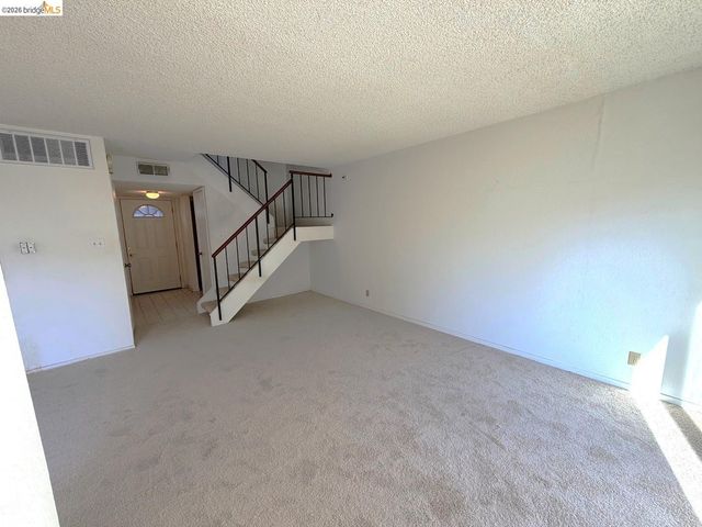 1175 Kenwal Rd B, Concord, CA 94521