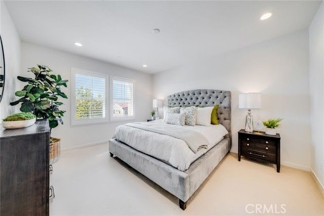 105 High Meadow, Lake Forest (el Toro), CA 92610