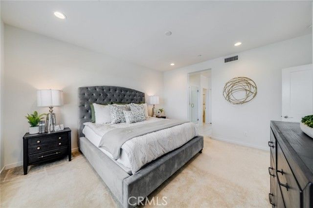 105 High Meadow, Lake Forest (el Toro), CA 92610