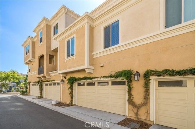 105 High Meadow, Lake Forest (el Toro), CA 92610