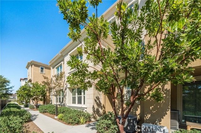 105 High Meadow, Lake Forest (el Toro), CA 92610