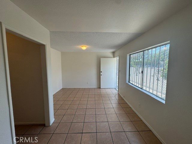 807 E Vernon 2, Los Angeles, CA 90011