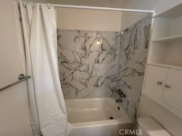 807 E Vernon 2, Los Angeles, CA 90011