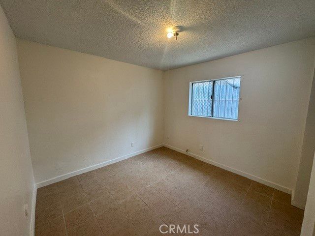 807 E Vernon 2, Los Angeles, CA 90011