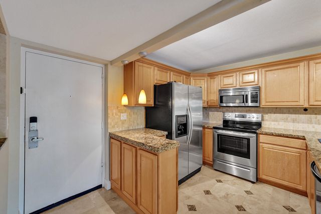 1000 RIVER REACH Drive 506, Fort Lauderdale, FL 33315