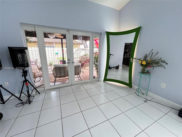 13249 NW 9th Ln, Miami, FL 33182