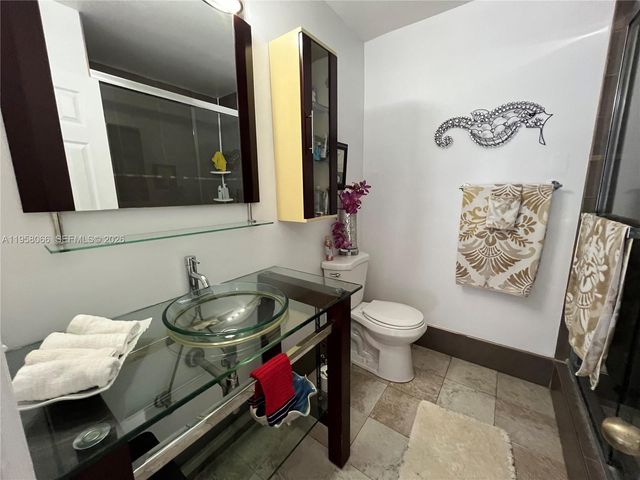 13249 NW 9th Ln, Miami, FL 33182