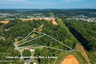 1717 N PARKRIDGE Drive, Knoxville, TN 37924