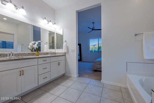 6954 W Foothills Acacia Place, Marana, AZ 85658