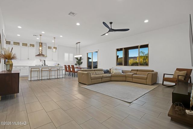 6954 W Foothills Acacia Place, Marana, AZ 85658