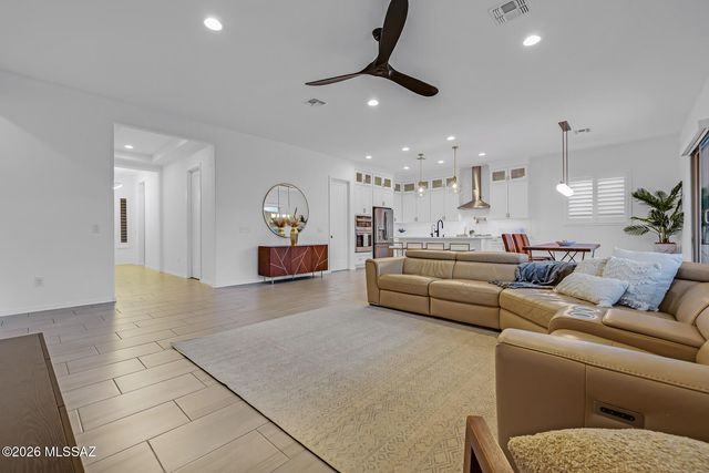 6954 W Foothills Acacia Place, Marana, AZ 85658