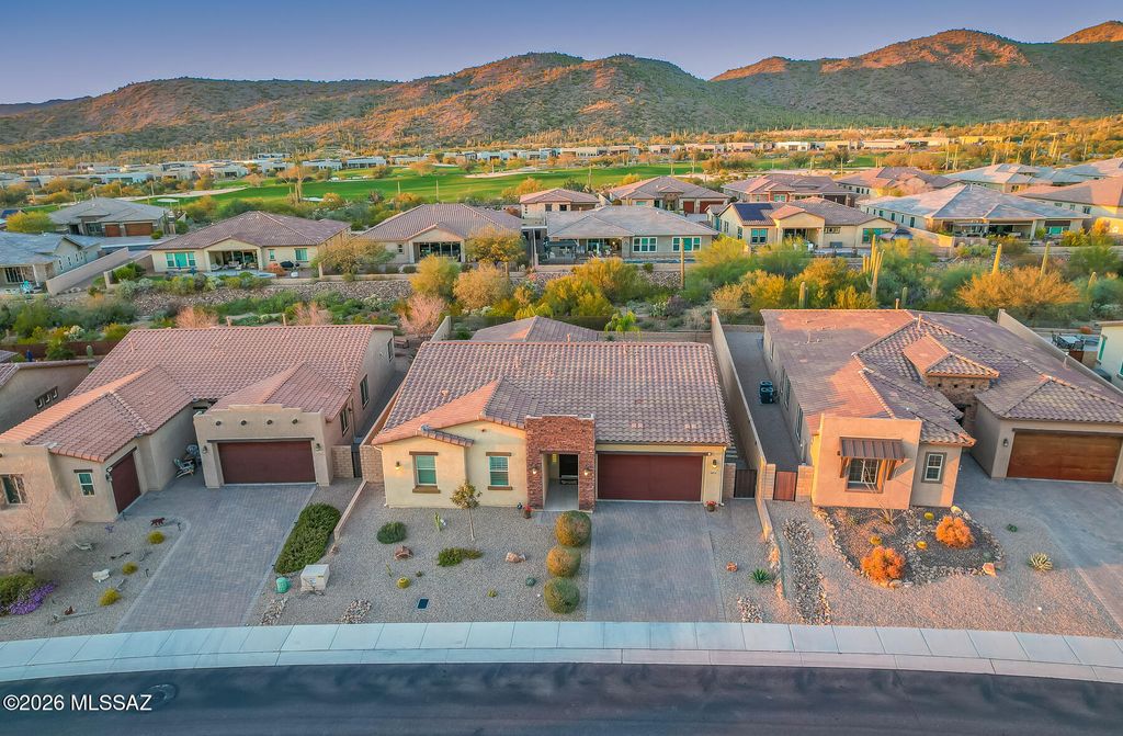 6954 W Foothills Acacia Place, Marana, AZ 85658