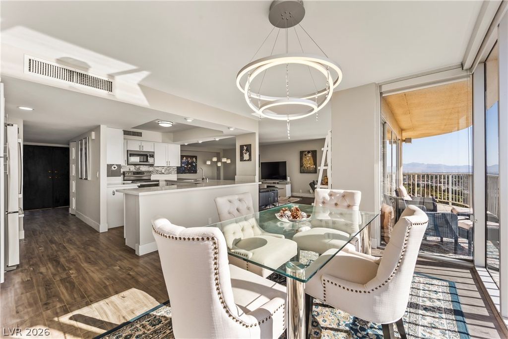 3111 Bel Air Drive 21F, Las Vegas, NV 89109 — photo 3