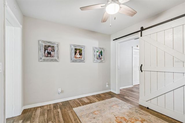 10748 VILLAGE GREEN AVE, Seminole, FL 33772
