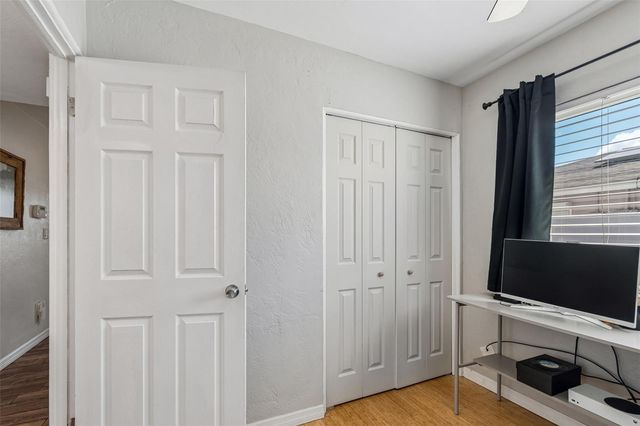 10748 VILLAGE GREEN AVE, Seminole, FL 33772