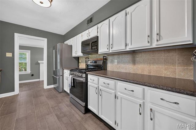 35 Wildwood Lane, Kirkwood, MO 63122