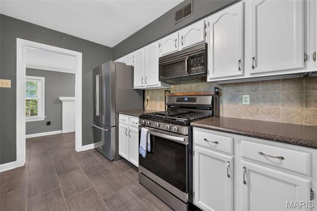35 Wildwood Lane, Kirkwood, MO 63122