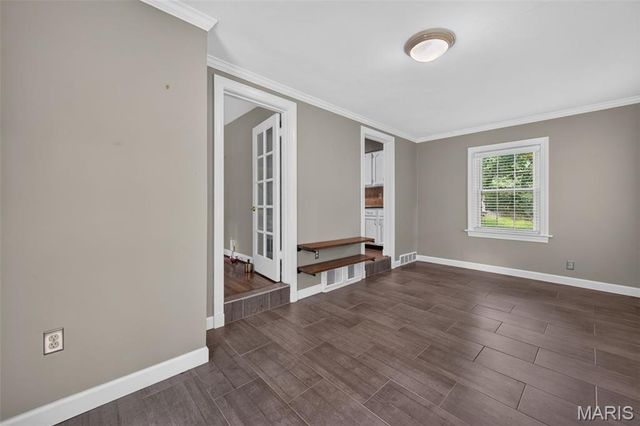 35 Wildwood Lane, Kirkwood, MO 63122
