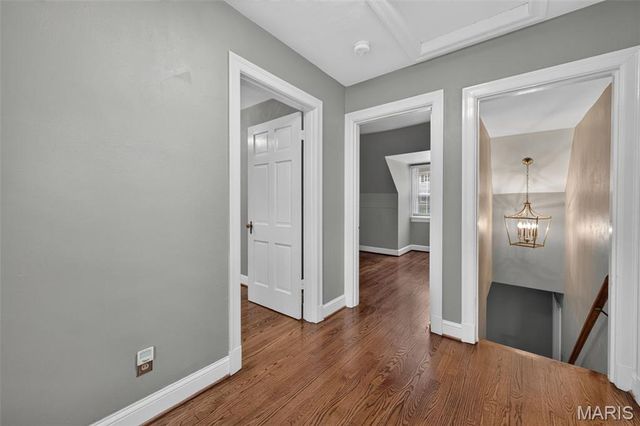 35 Wildwood Lane, Kirkwood, MO 63122