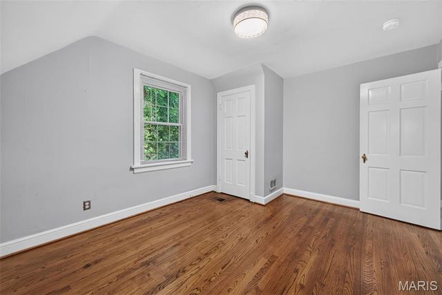 35 Wildwood Lane, Kirkwood, MO 63122