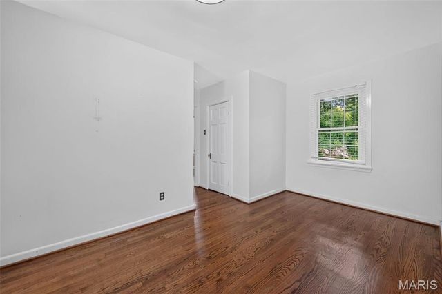 35 Wildwood Lane, Kirkwood, MO 63122