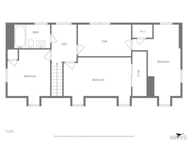 35 Wildwood Lane, Kirkwood, MO 63122