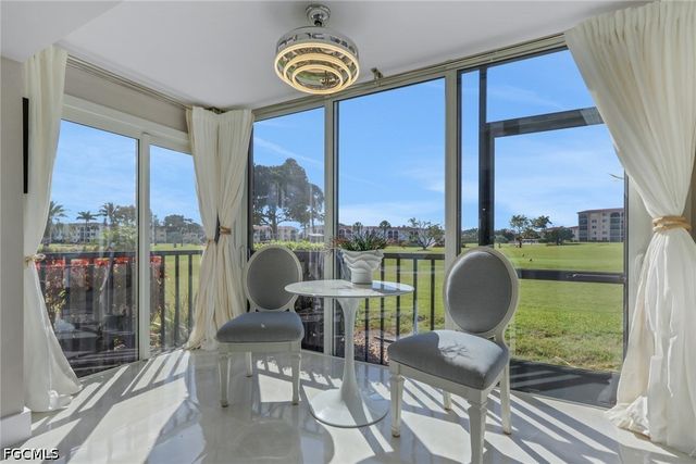 9 High Point CIR N 101, Naples, FL 34103