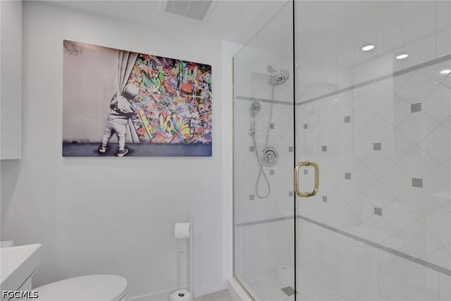 9 High Point CIR N 101, Naples, FL 34103