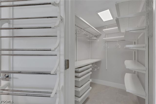 9 High Point CIR N 101, Naples, FL 34103