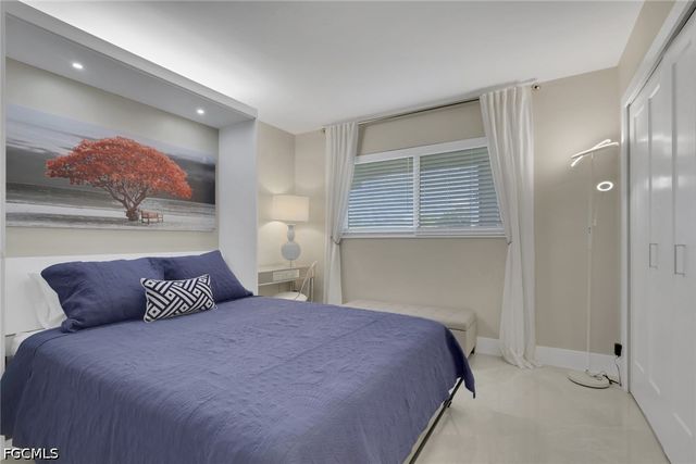 9 High Point CIR N 101, Naples, FL 34103