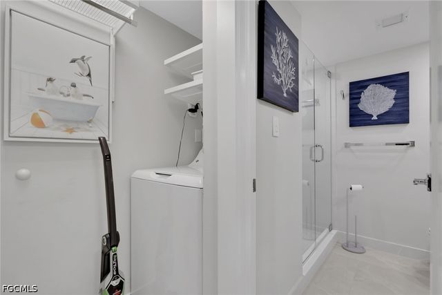 9 High Point CIR N 101, Naples, FL 34103
