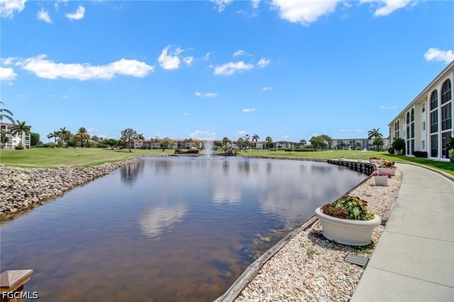 9 High Point CIR N 101, Naples, FL 34103