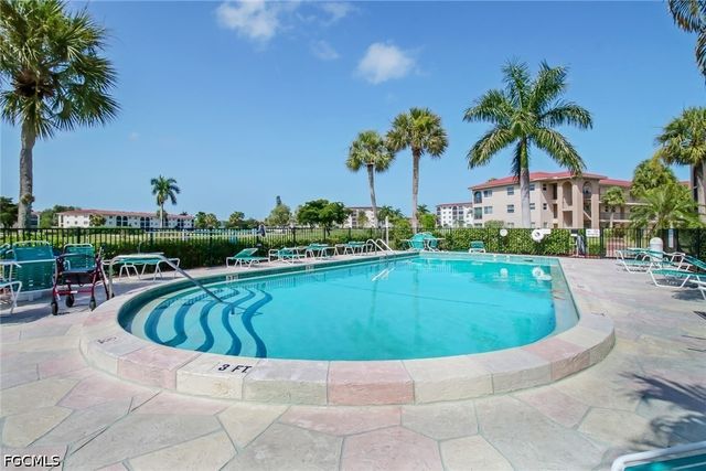 9 High Point CIR N 101, Naples, FL 34103