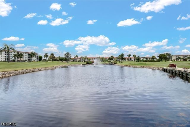 9 High Point CIR N 101, Naples, FL 34103