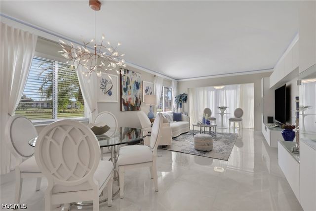 9 High Point CIR N 101, Naples, FL 34103