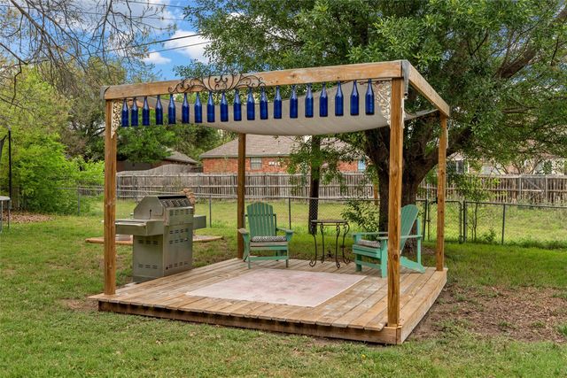 316 Neely Road, Hewitt, TX 76643