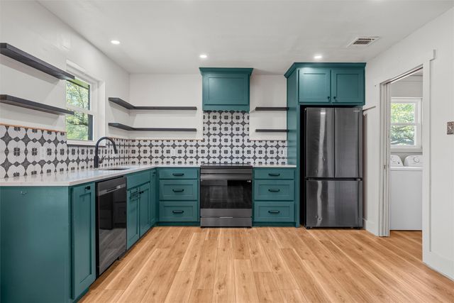 316 Neely Road, Hewitt, TX 76643