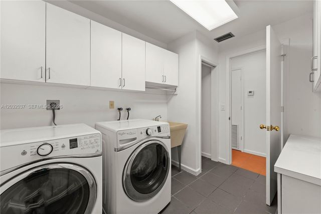 440 SW 29th Rd, Miami, FL 33129