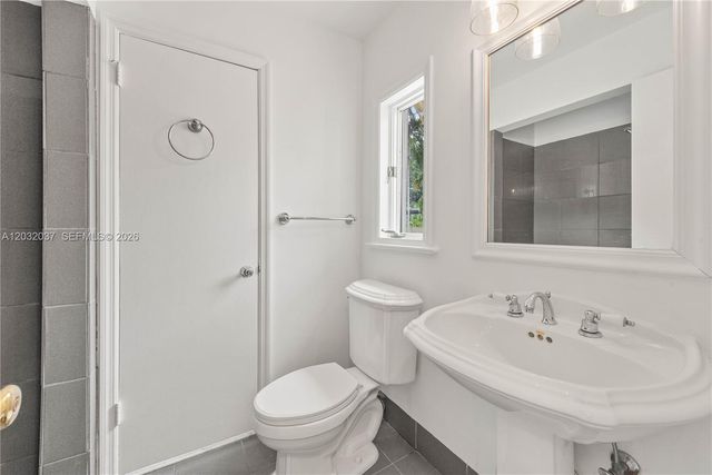 440 SW 29th Rd, Miami, FL 33129