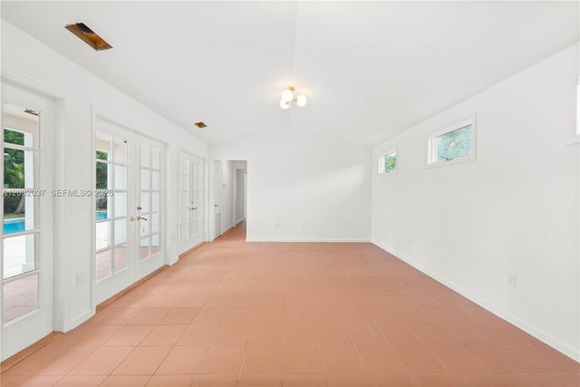 440 SW 29th Rd, Miami, FL 33129
