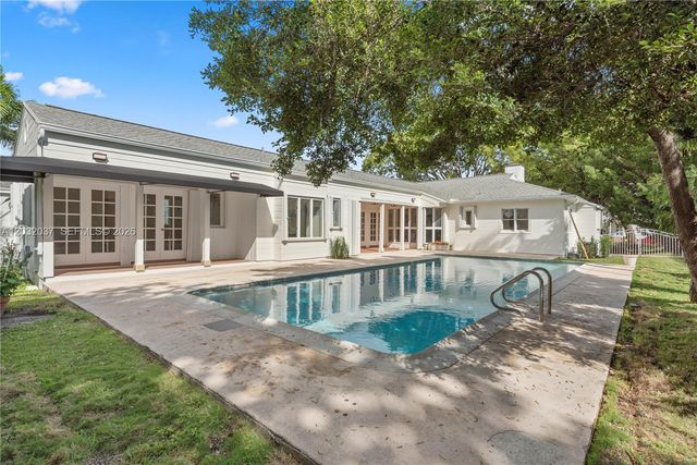 440 SW 29th Rd, Miami, FL 33129