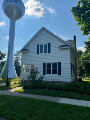 432 S Lincoln Street, Portland, MI 48875
