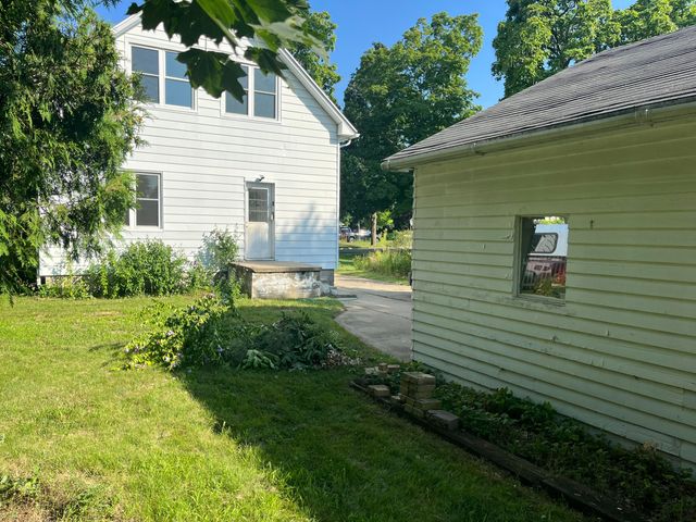 432 S Lincoln Street, Portland, MI 48875