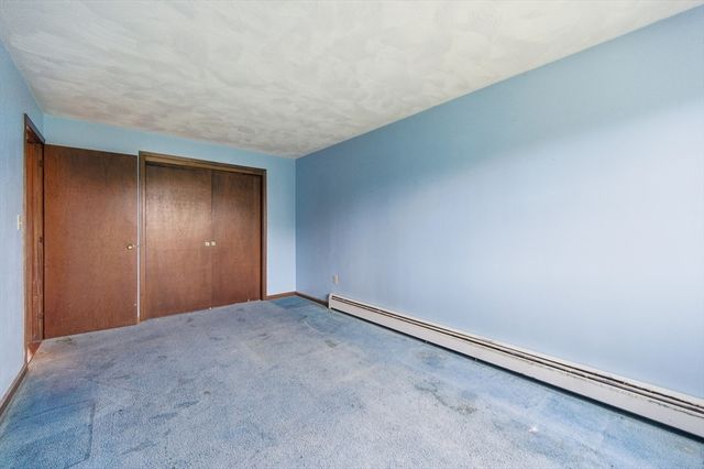 319 Whipple Rd, Tewksbury, MA 01876