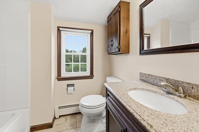 319 Whipple Rd, Tewksbury, MA 01876