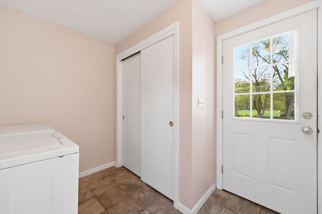 319 Whipple Rd, Tewksbury, MA 01876