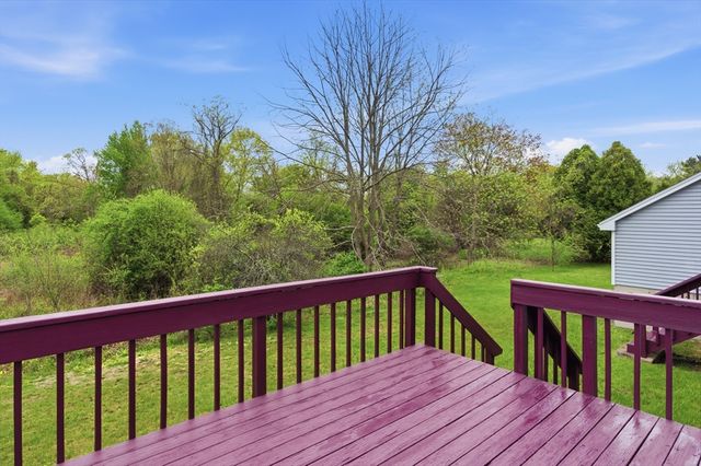 319 Whipple Rd, Tewksbury, MA 01876