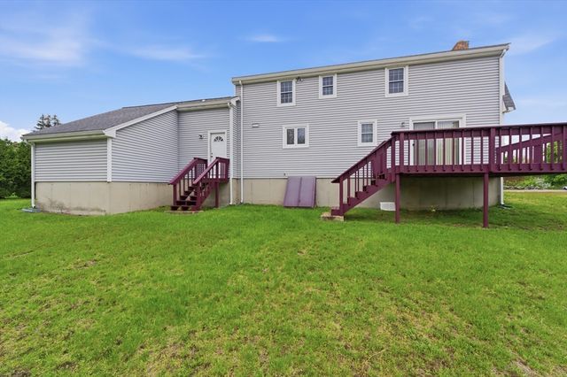 319 Whipple Rd, Tewksbury, MA 01876