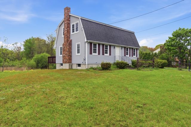 319 Whipple Rd, Tewksbury, MA 01876