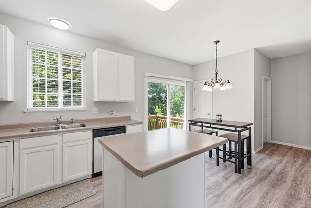 1874 Fredericksburg Lane, Aurora, IL 60503